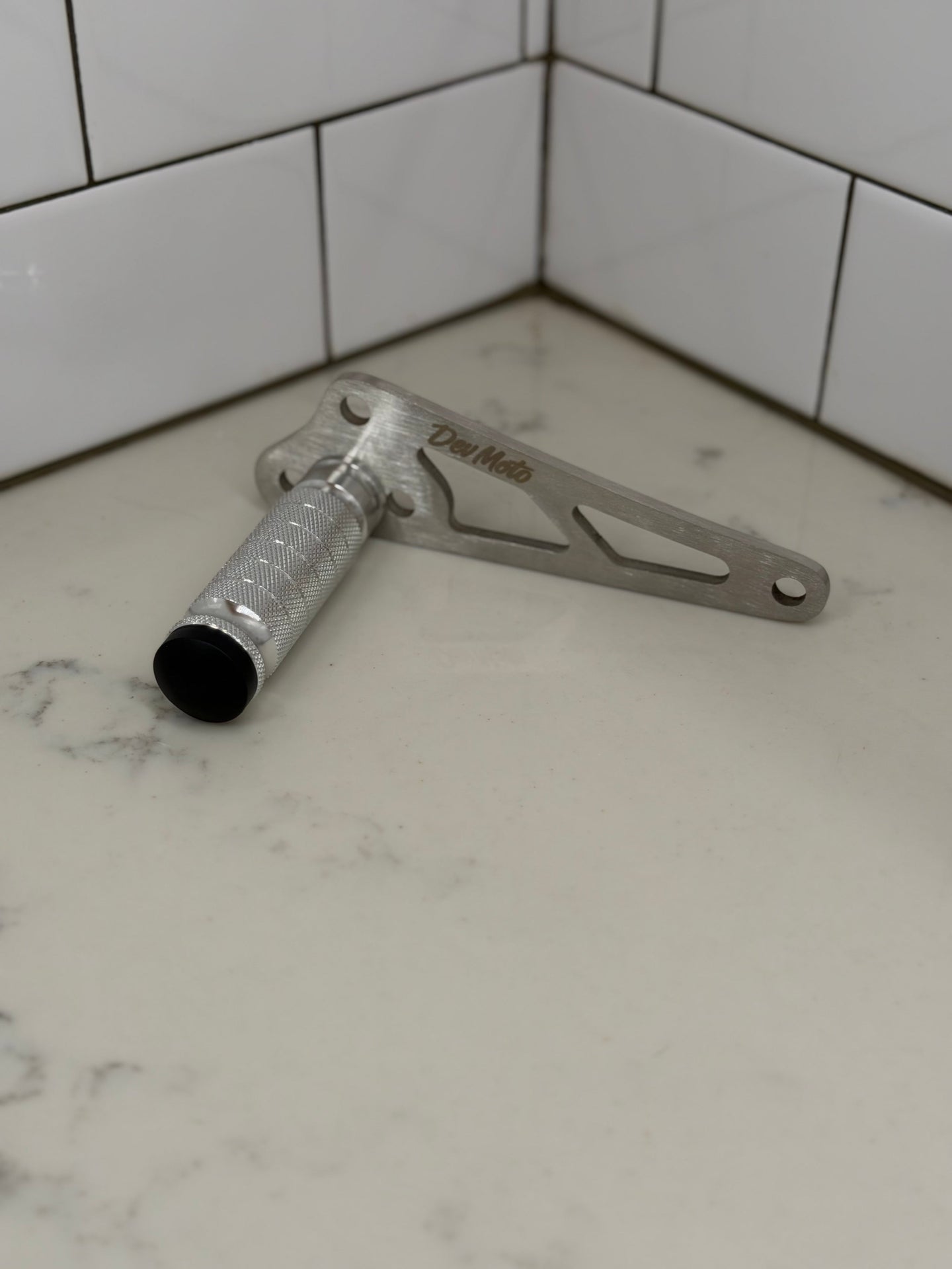 Emoto Shift Lock/Foot Lock
