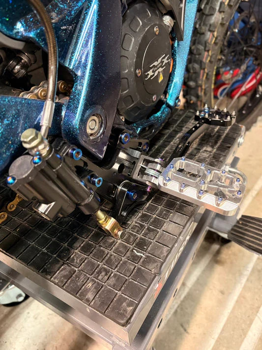 FootBrake Titanium Bolt kit